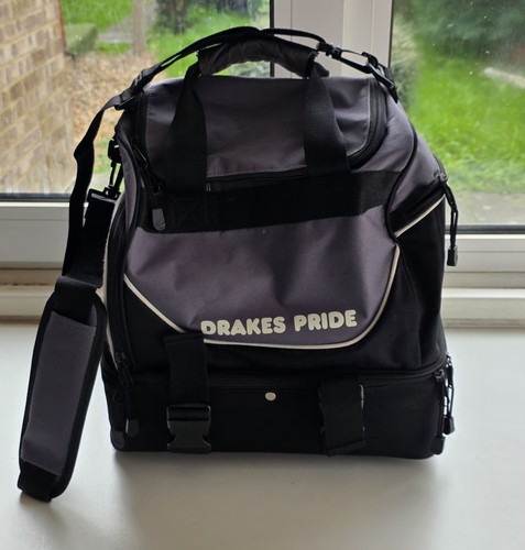 Drakes pride tier - drakes, lawn
